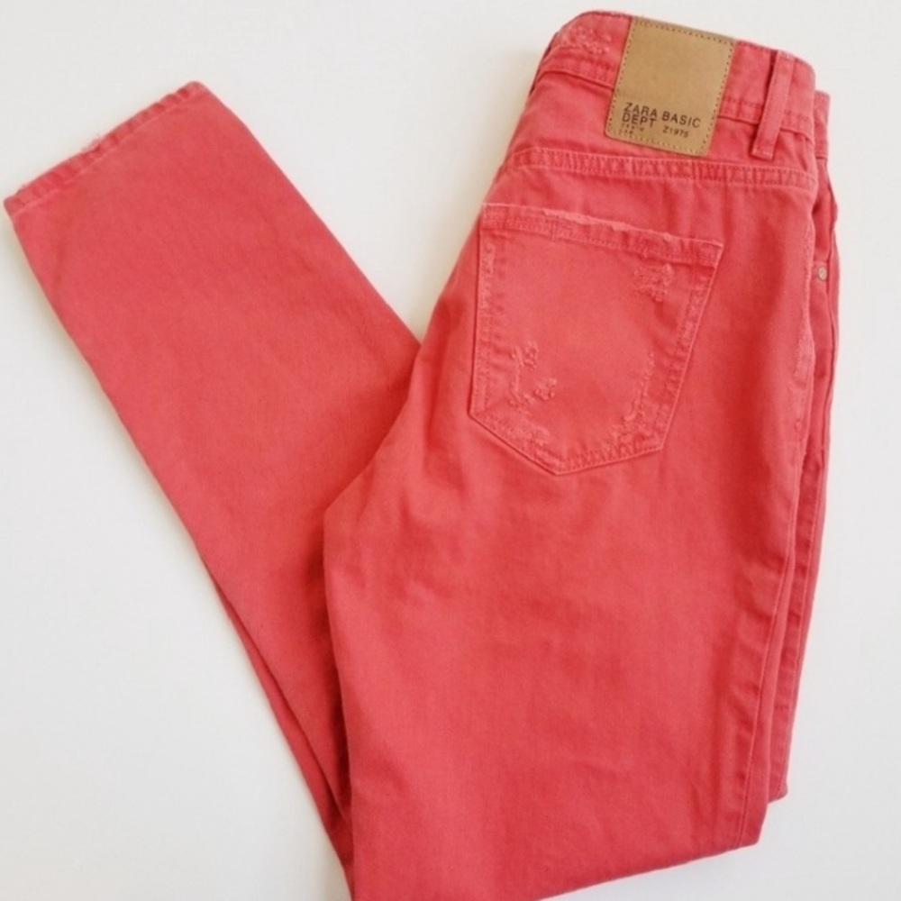 New ZARA High-Rise Cropped Jeans